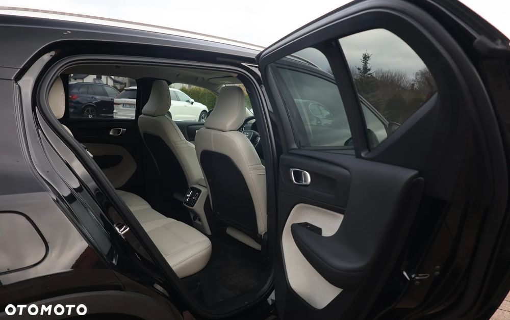 Volvo XC 40 T5 AWD Momentum - 14