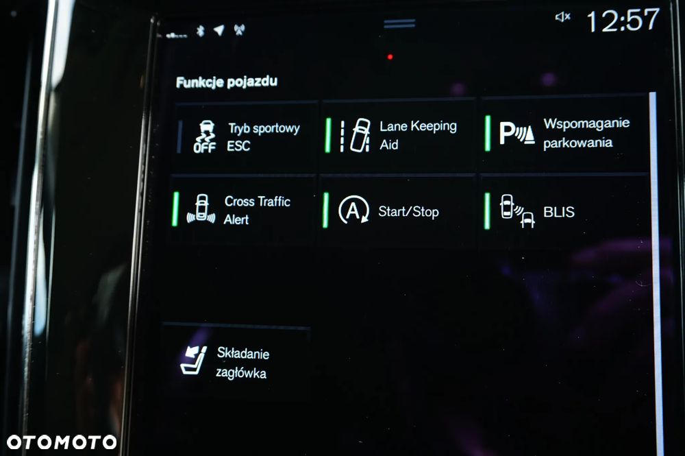 Volvo V60 B4 D Momentum Pro - 29