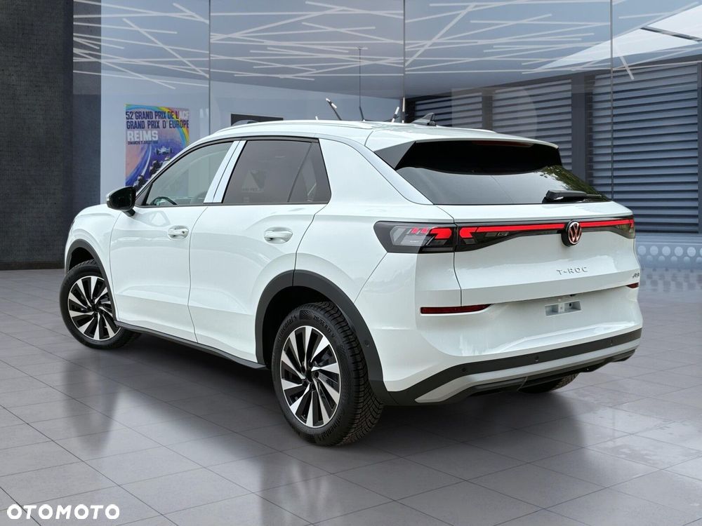 Volkswagen T-Roc - 11