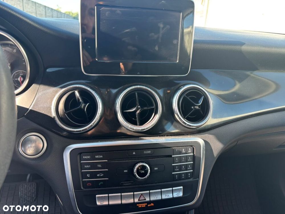 Mercedes-Benz CLA - 8