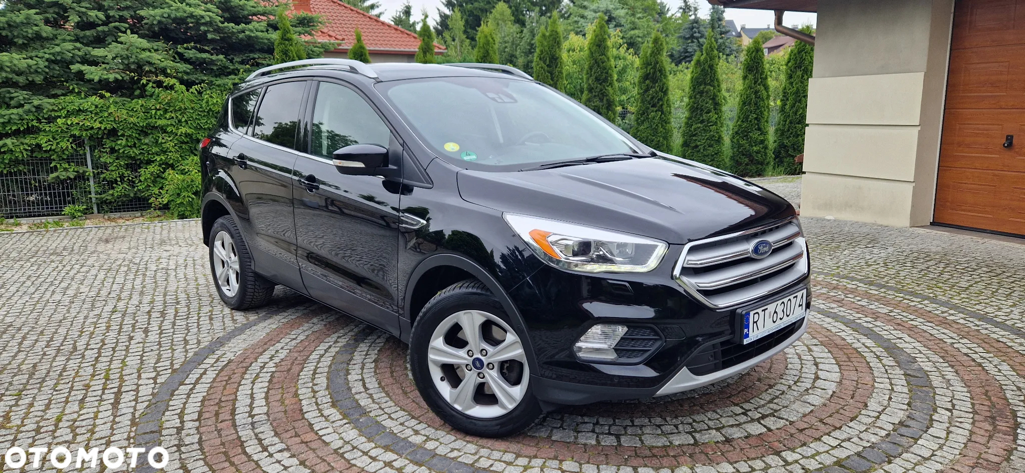 Ford Kuga 2.0 TDCi FWD Titanium Plus - 4