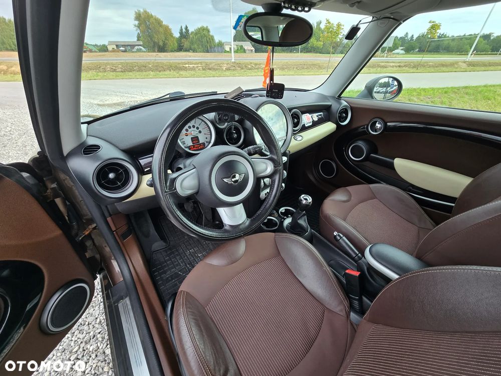 MINI Clubman - 16