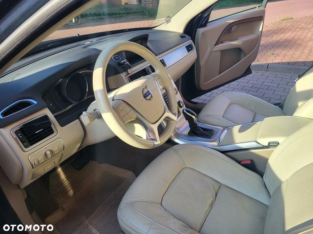 Volvo XC 70 D5 AWD Dynamic Summum - 15