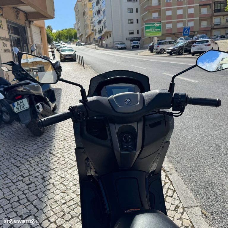Yamaha NMAX 125 - 24