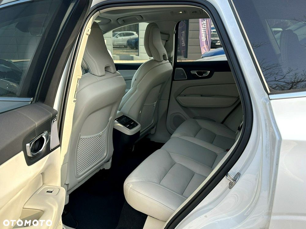 Volvo XC 60 D5 AWD Inscription - 17