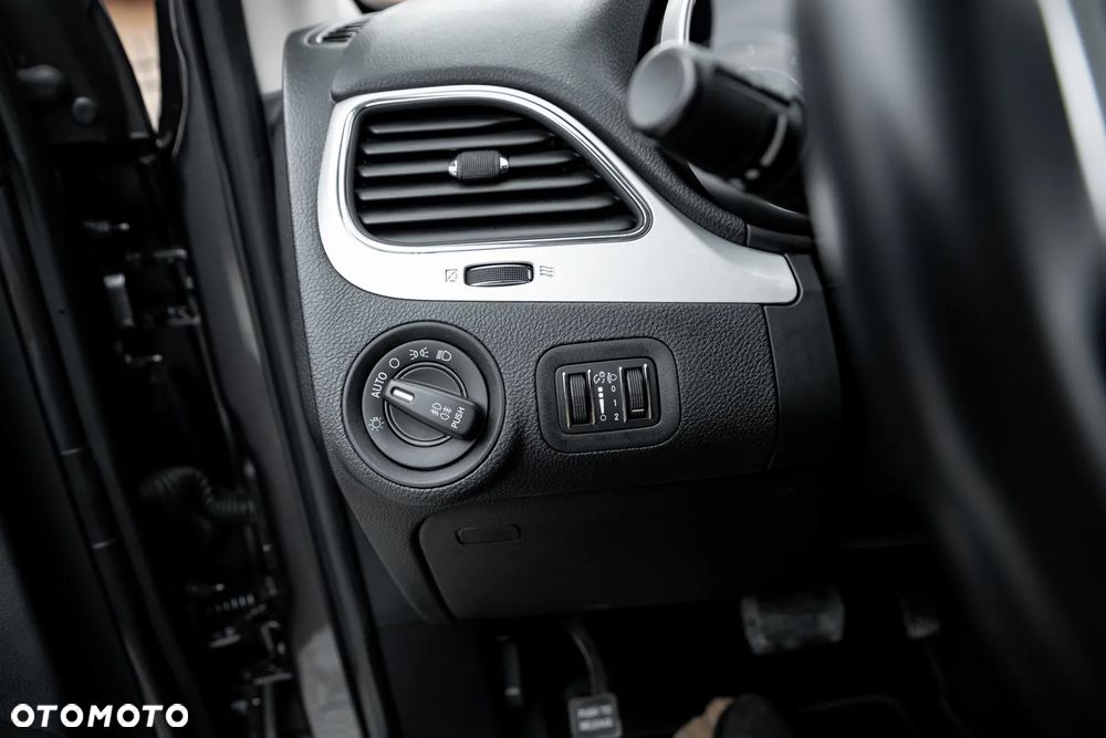 Fiat Freemont 2.0 Multijet 16V DPF Automatik Allrad Black Code - 28