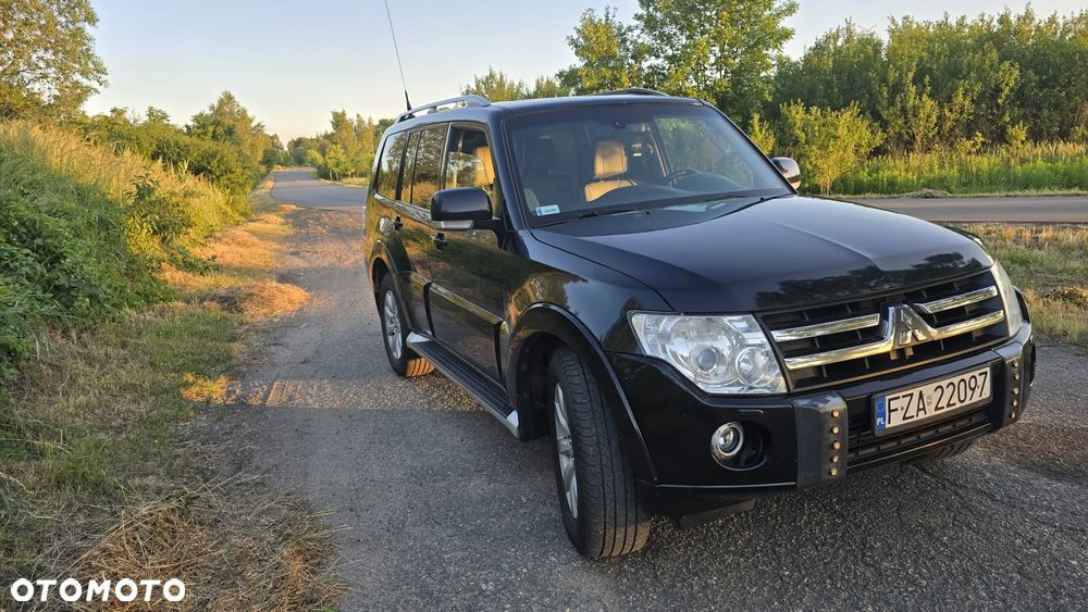 Mitsubishi Pajero 3.2 DID Elegance - 6