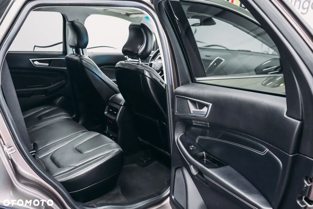 Ford Edge 2.0 EcoBlue Bi-Turbo 4x4 Titanium - 32