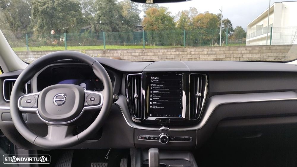 Volvo XC 60 2.0 T6 PHEV Core AWD - 15