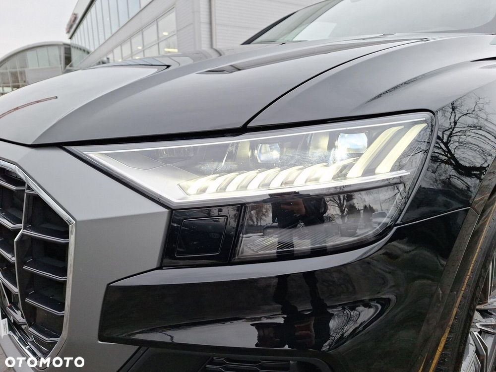 Audi Q8 - 35