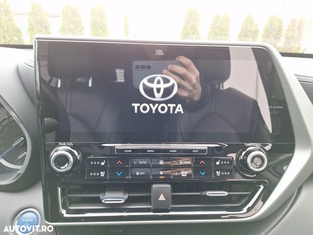 Toyota Highlander 2.5 L Dynamic Force 248CP Luxury Pearly - 10