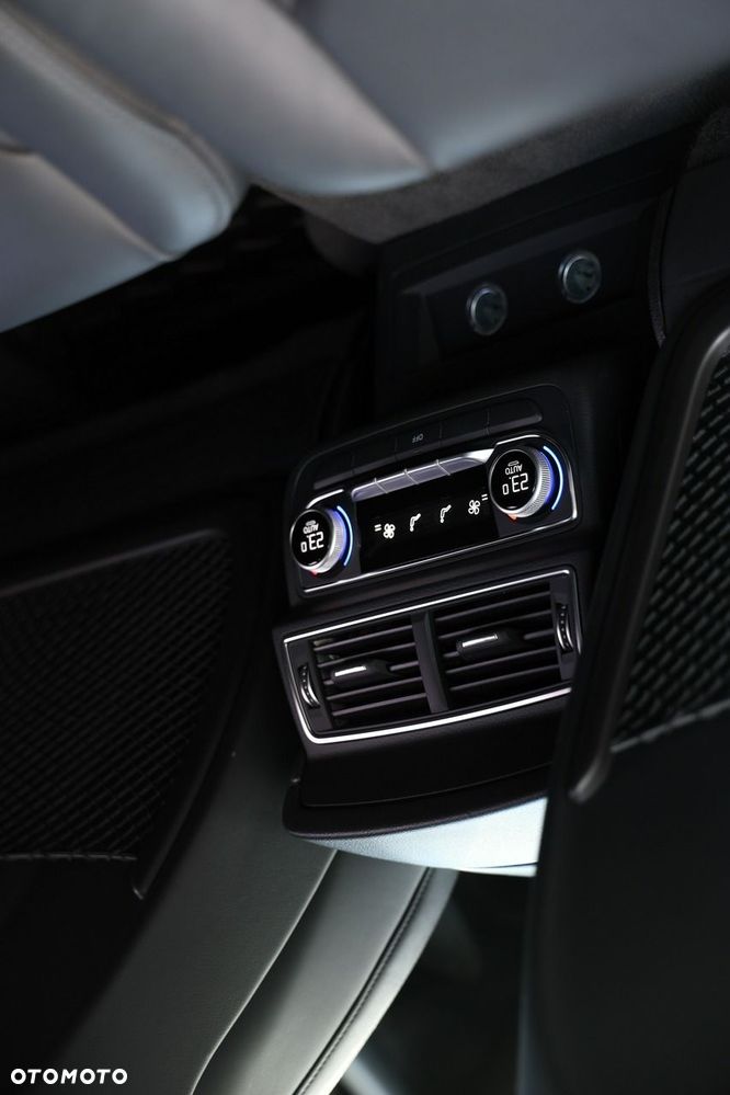 Audi Q7 3.0 TDI ultra Quattro Tiptronic - 37