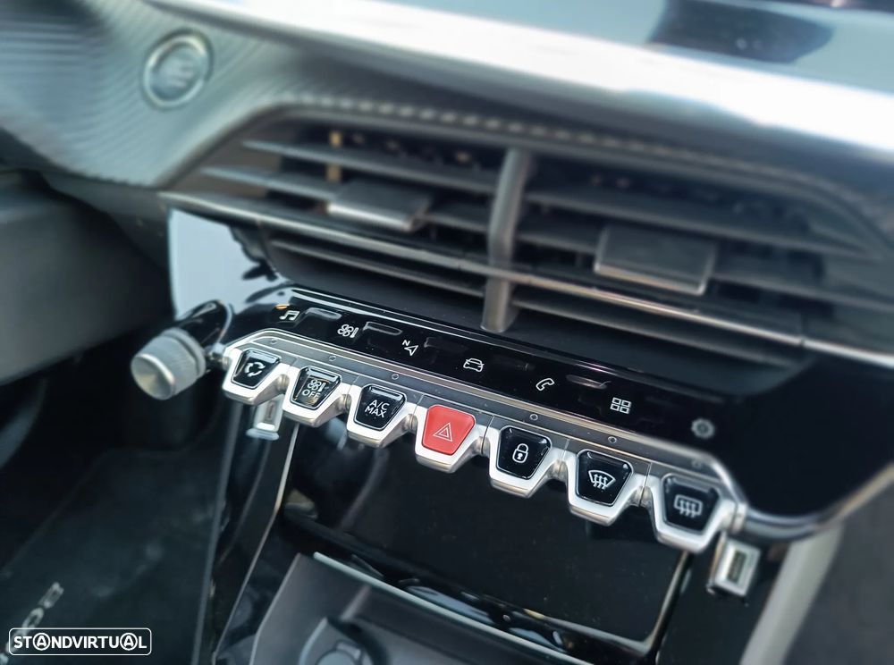 Peugeot 2008 1.2 PureTech Allure Pack EAT8 - 25