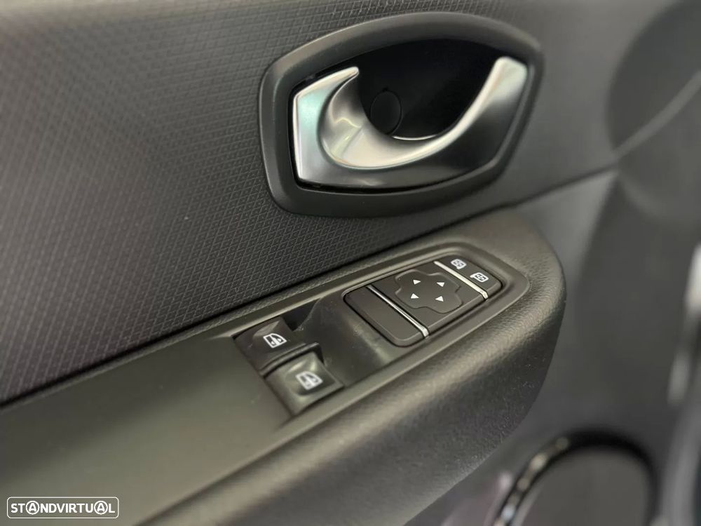 Renault Clio 0.9 TCe Limited Bi-Fuel - 40