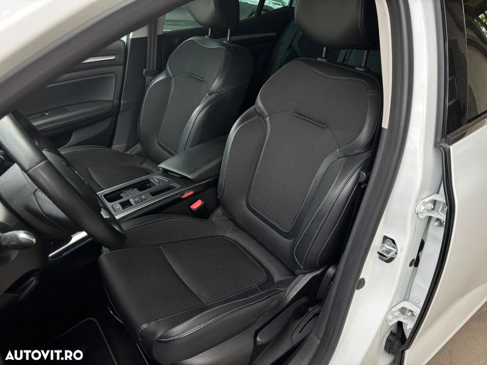 Renault Megane TCe GPF EDC Intens - 32