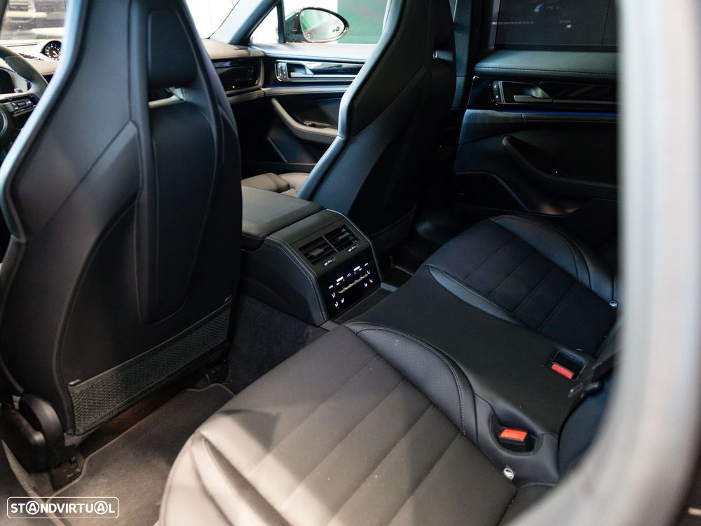 Porsche Panamera 4S E-Hybrid - 37