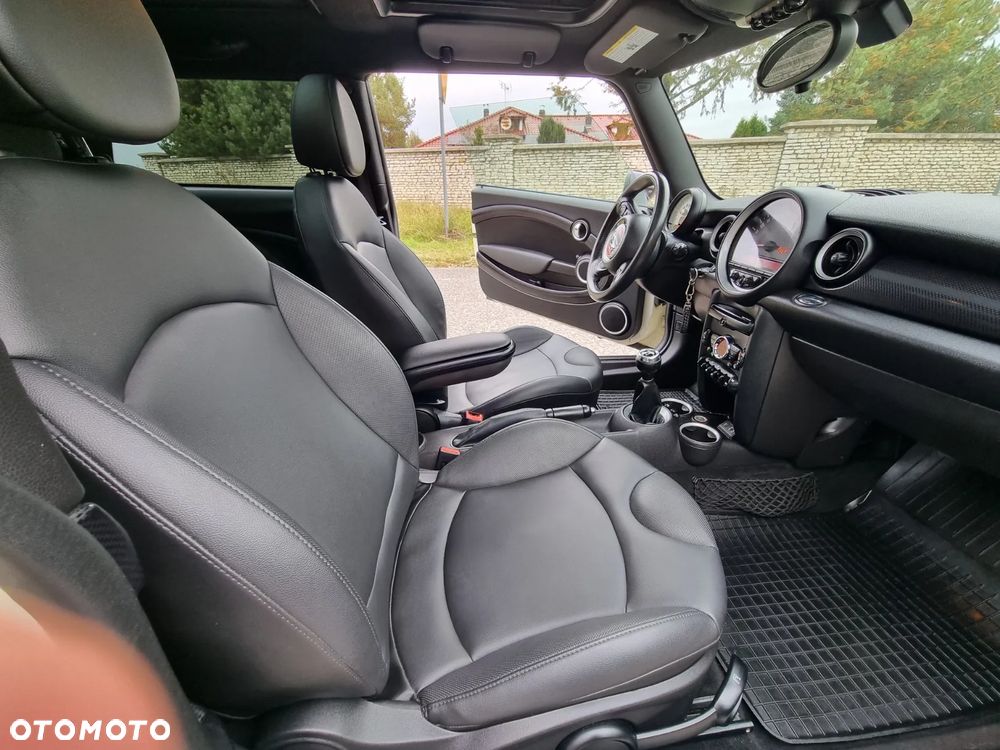 MINI Cooper S Standard - 5