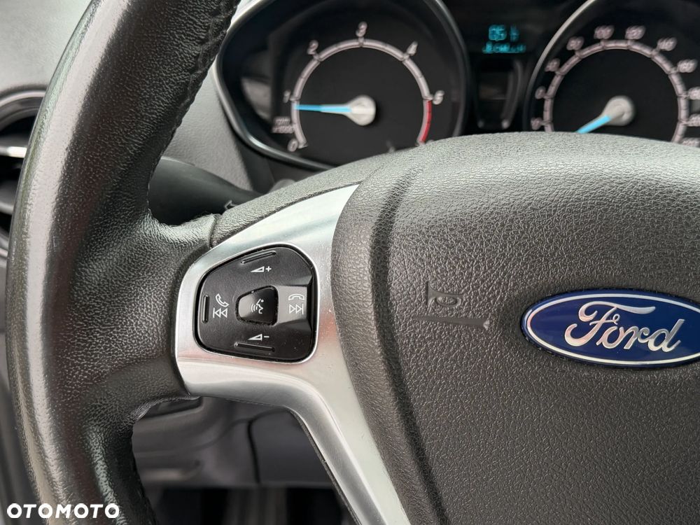 Ford Tourneo Courier 1.5 TDCi Trend - 27