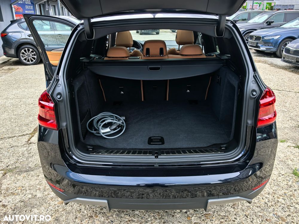 BMW iX3 Standard - 35