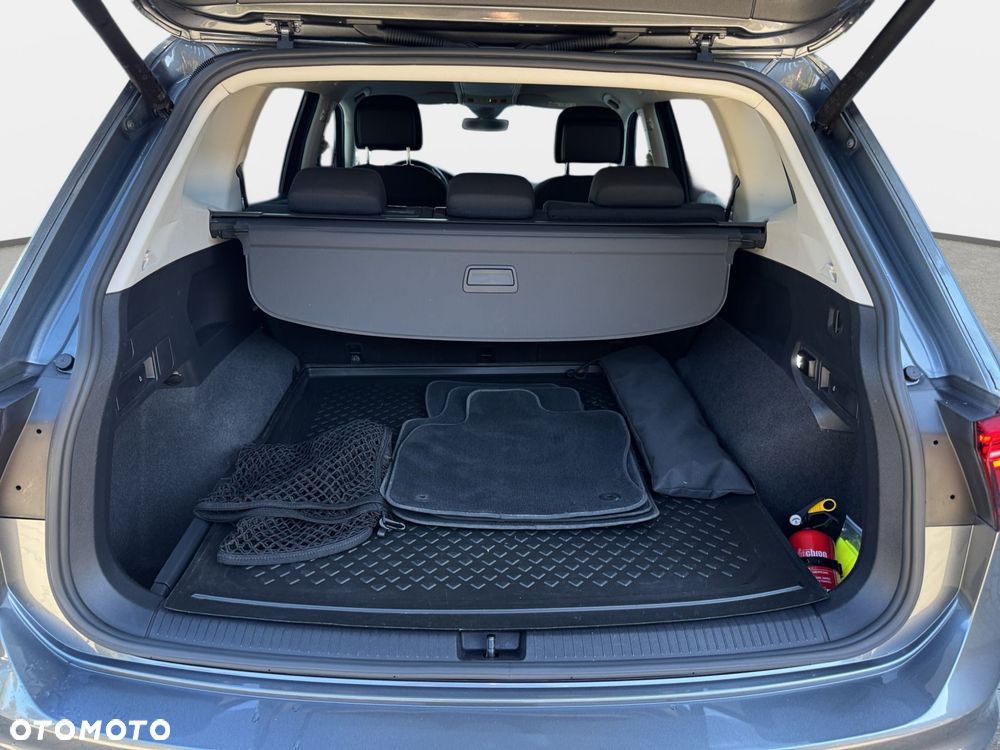 Volkswagen Tiguan Allspace 2.0 TDI SCR 4Motion DSG Elegance - 24