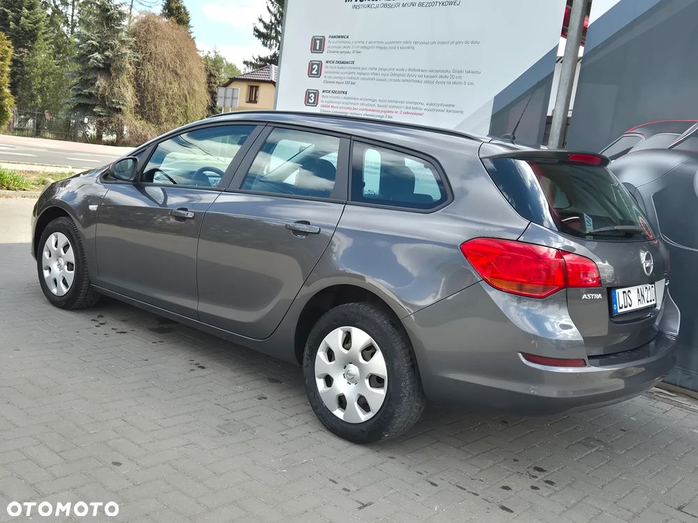 Opel Astra 1.4 Selection - 10