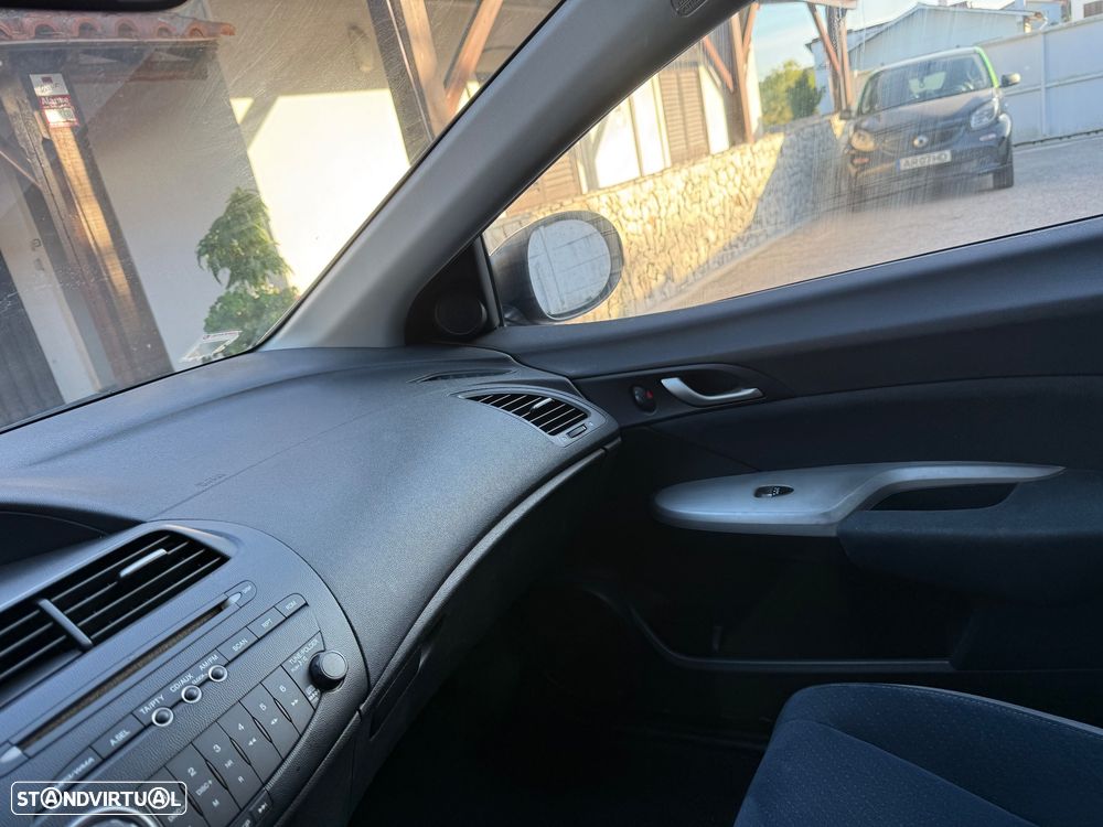 Honda Civic 1.4 Sport - 16