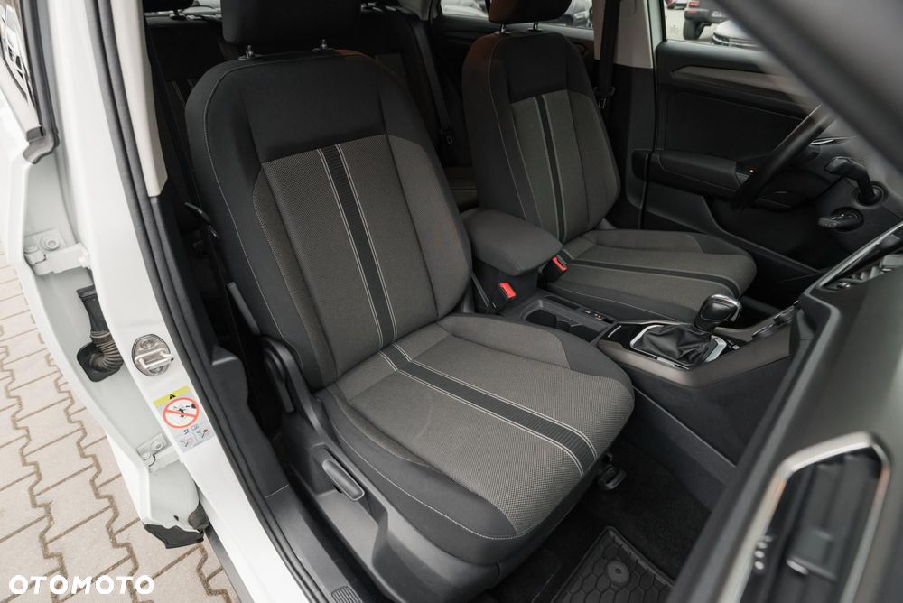 Volkswagen T-Roc - 15