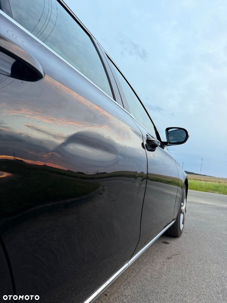 Mercedes-Benz Klasa E 220 d 4-Matic 9G-TRONIC - 39