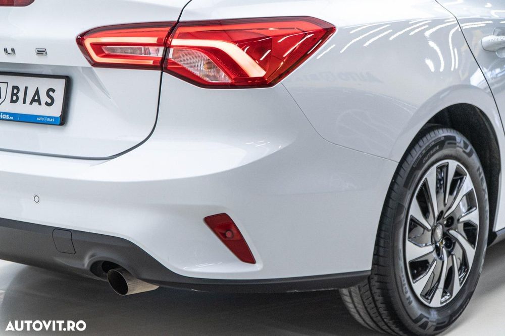 Ford Focus 1.0 EcoBoost Titanium - 41