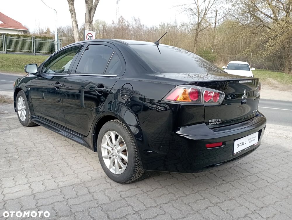 Mitsubishi Lancer 1.6 Intense - 20