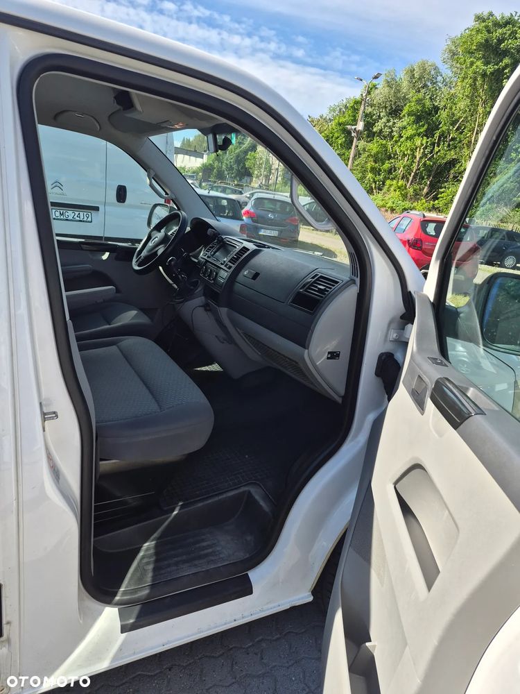 Volkswagen Transporter - 9