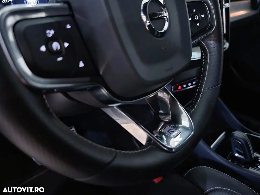 Volvo XC 40 T3 Geartronic RDesign - 11