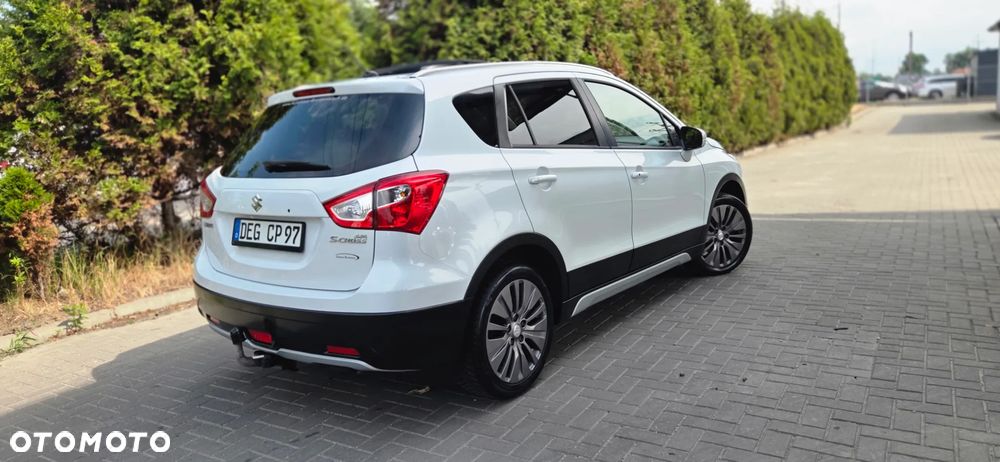 Suzuki SX4 S-Cross 1.6 VVT CVT 4x2 Comfort - 16