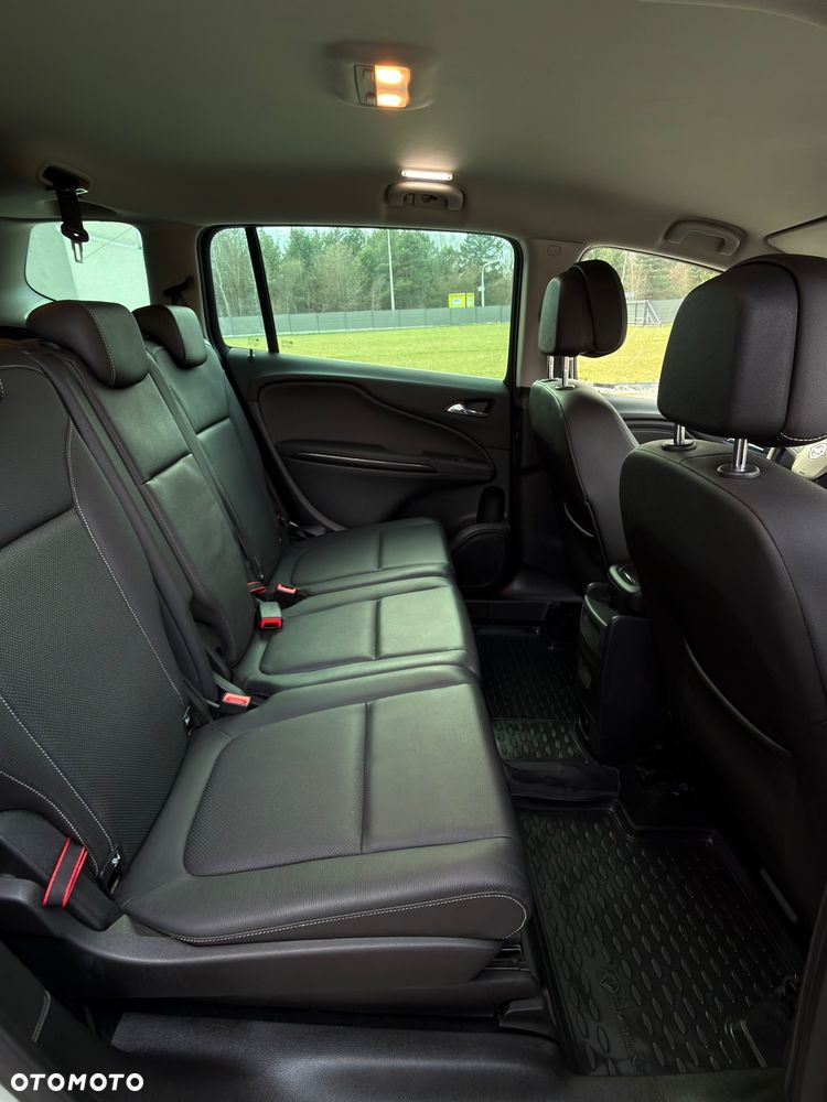 Opel Zafira 2.0 D (CDTI) Automatik Business Innovation - 24