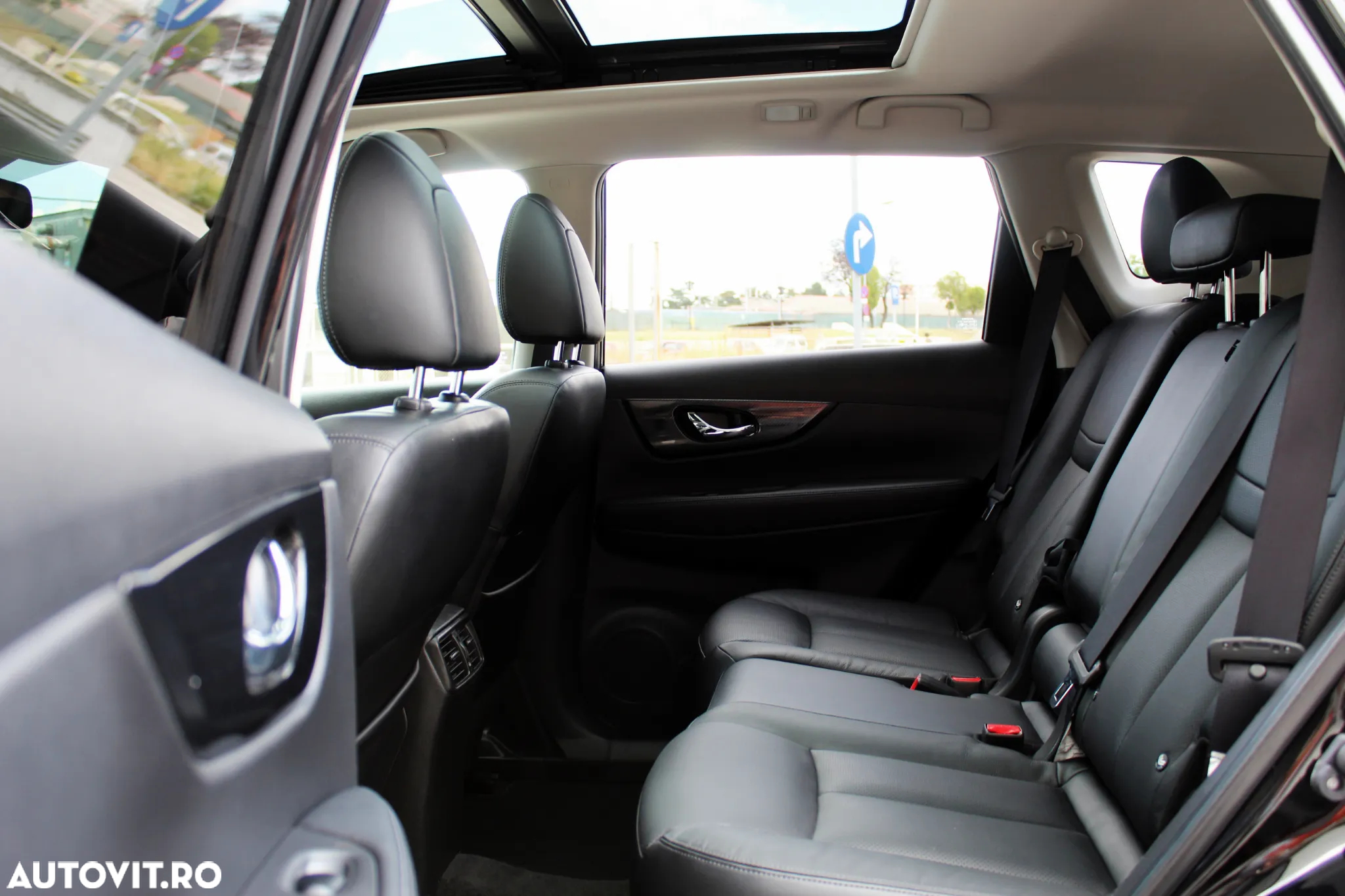 Nissan X-Trail 2.0 dCi ALL-MODE 4x4i Xtronic Tekna - 13