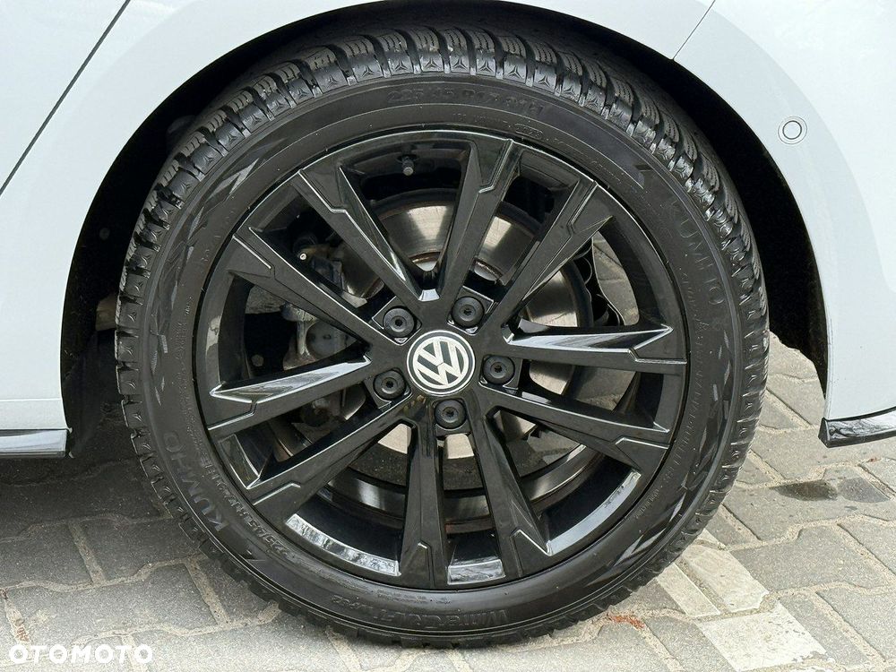 Volkswagen Golf 1.5 TSI EVO R-Line - 9