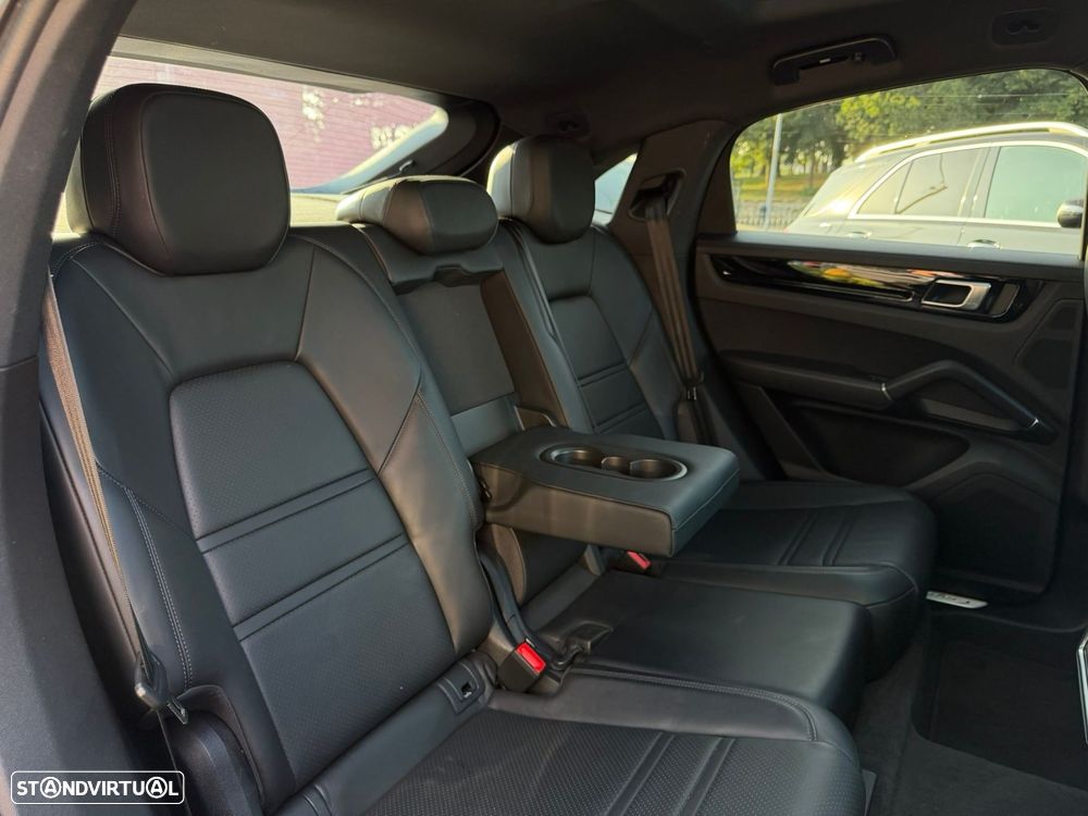 Porsche Cayenne Coupé E-Hybrid Tiptronic S - 28