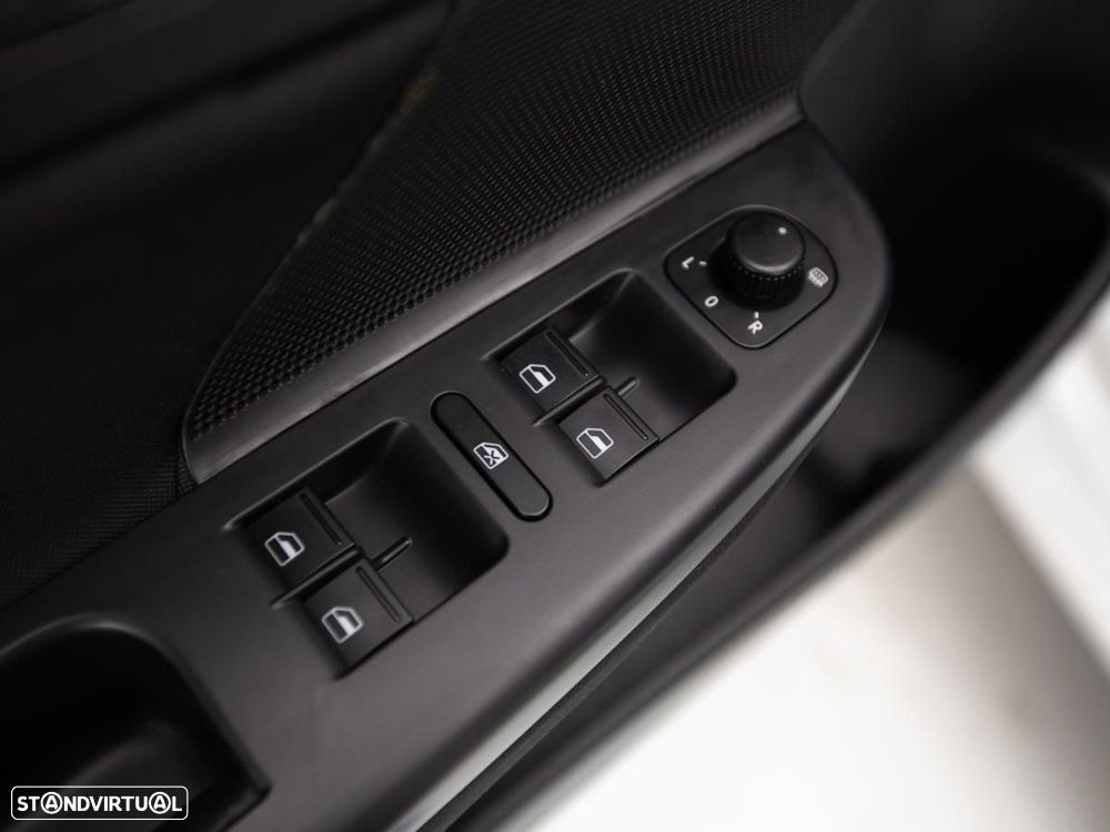 VW Golf Variant - 12