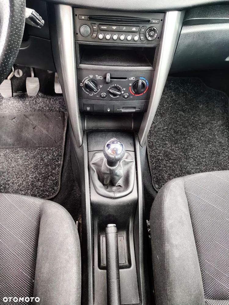 Peugeot 207 1.4 16V U Move - 13