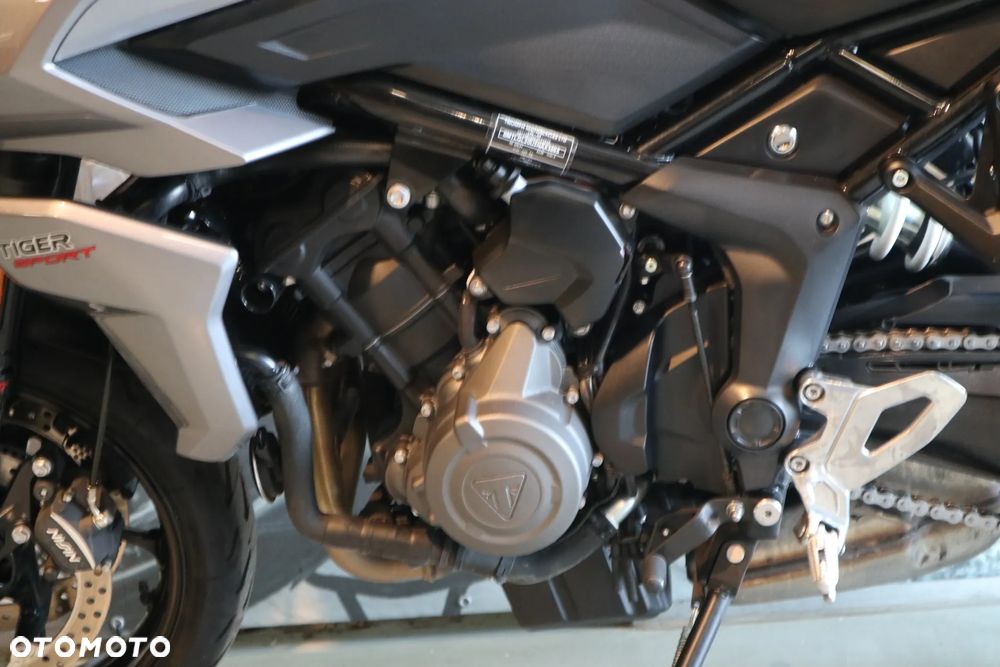 Triumph Tiger - 6