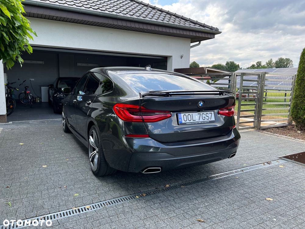 BMW 6GT - 13
