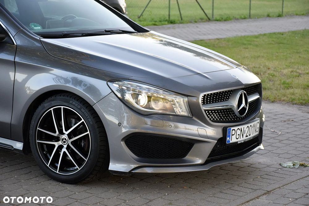 Mercedes-Benz CLA 200 7G-DCT UrbanStyle Edition - 1
