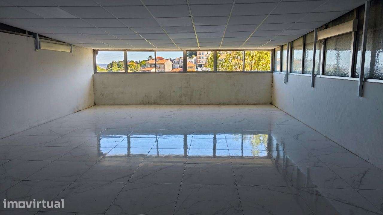 Escritório 42m2 + terraço 48m2 / Av. República/ próximo a Rotunda d... - Grande imagem: 5/10