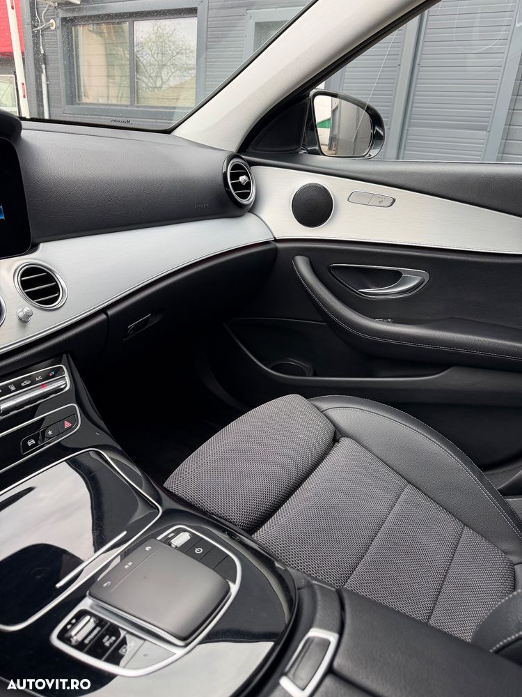 Mercedes-Benz E - 8