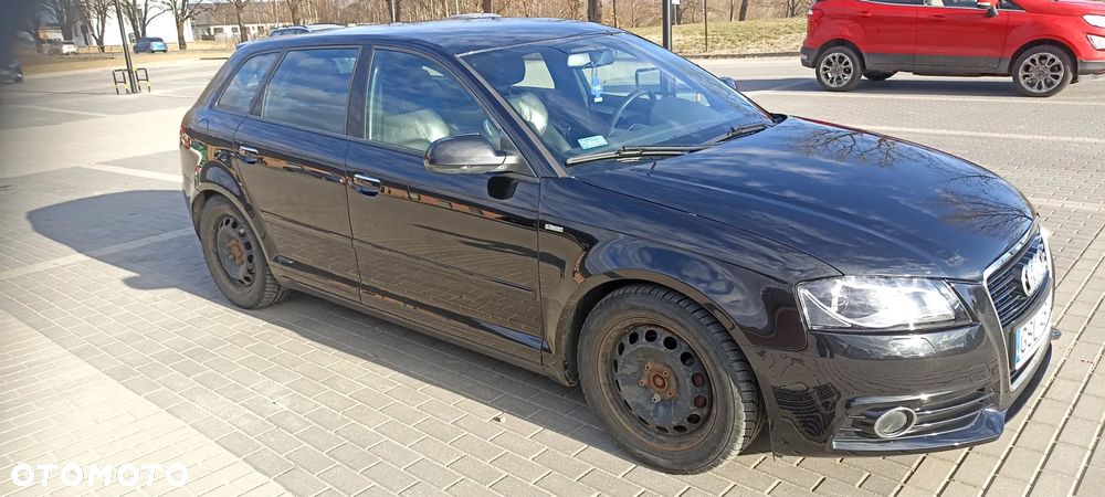 Audi A3 Sportback 1.6 TDI DPF S line Sportpaket - 12