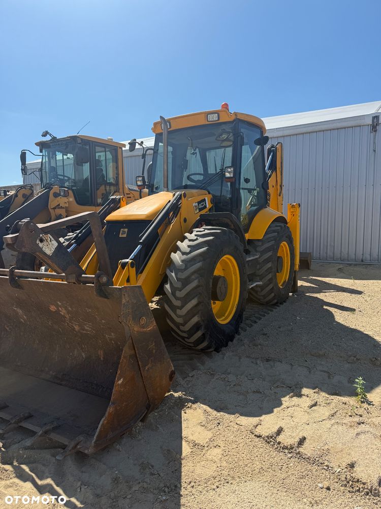 JCB 4CX - 4