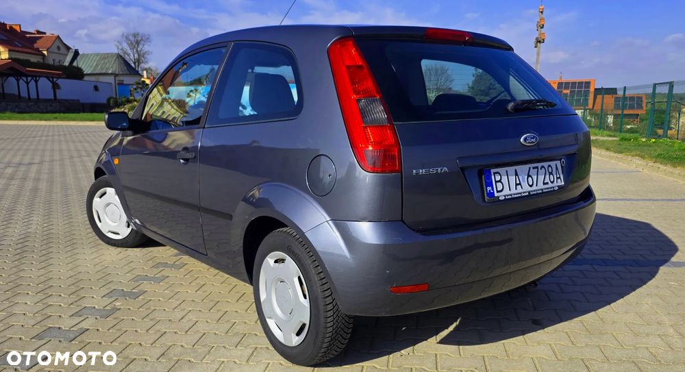 Ford Fiesta 1.4 Ghia - 7