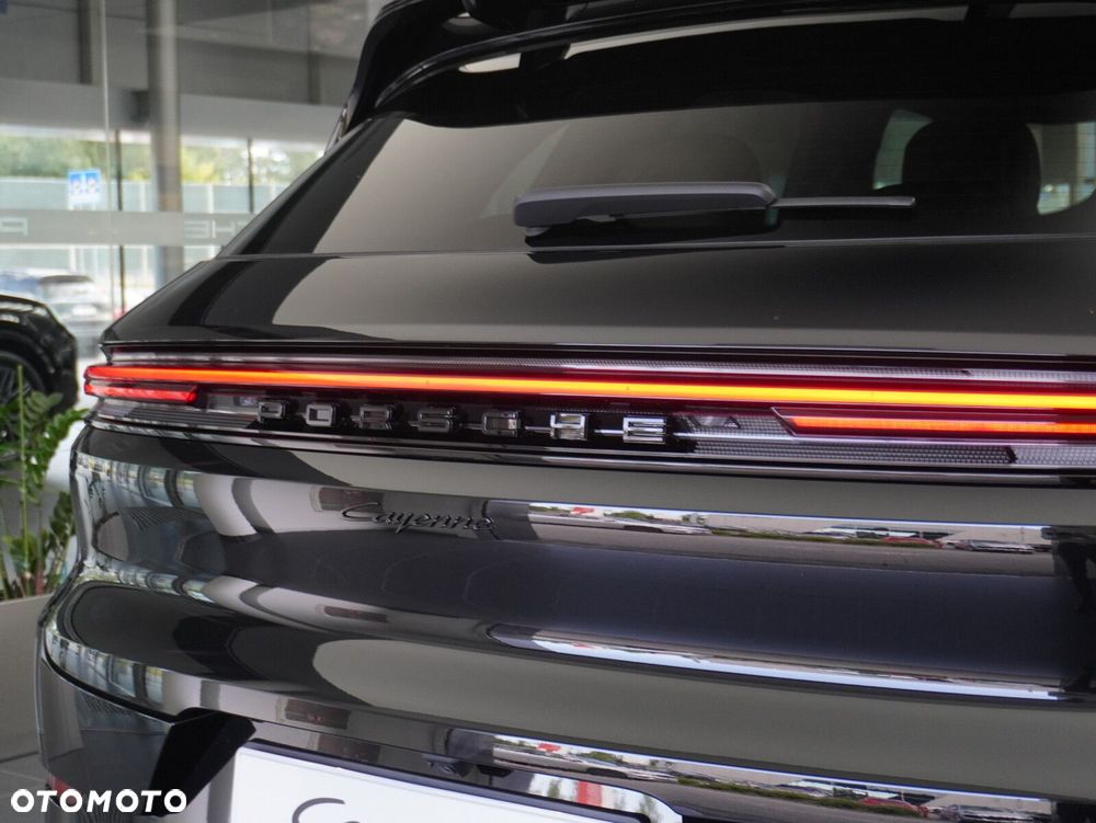 Porsche Cayenne Black Edition - 16