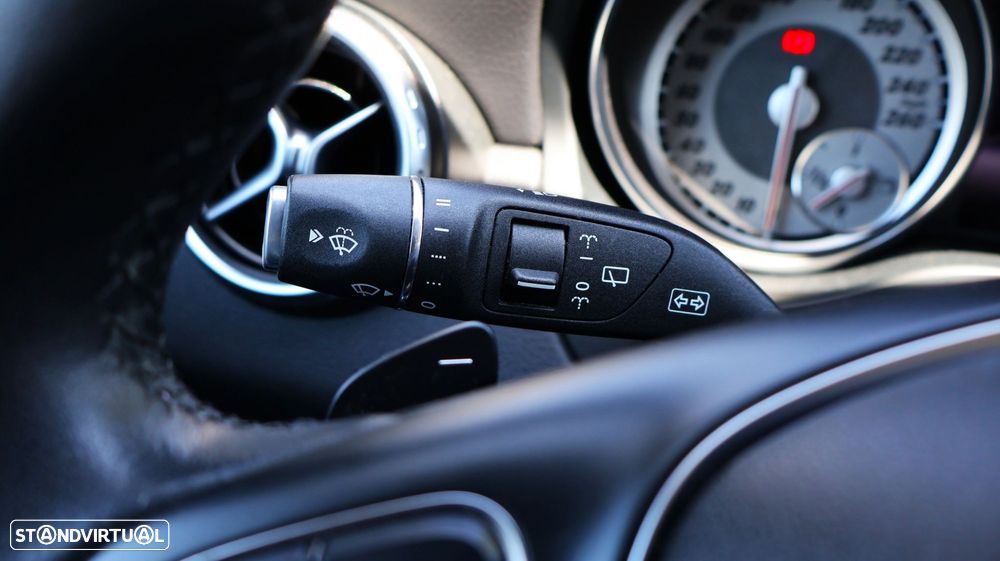 Mercedes-Benz GLA 220 d - 21