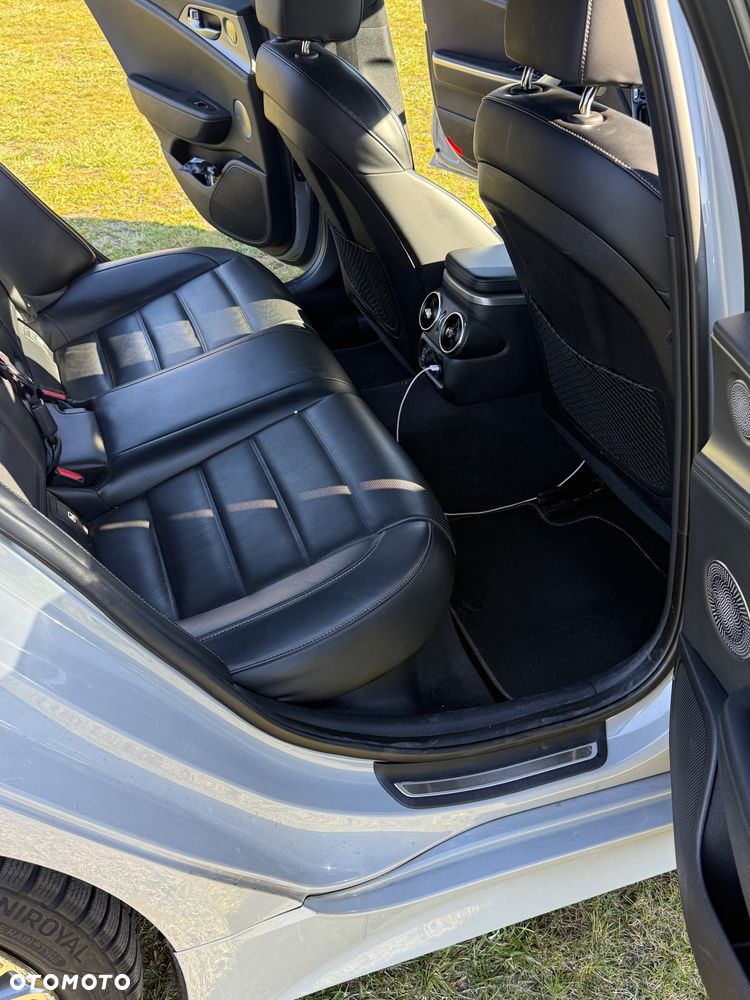 Kia Stinger 2.0 T-GDI GT Line - 9